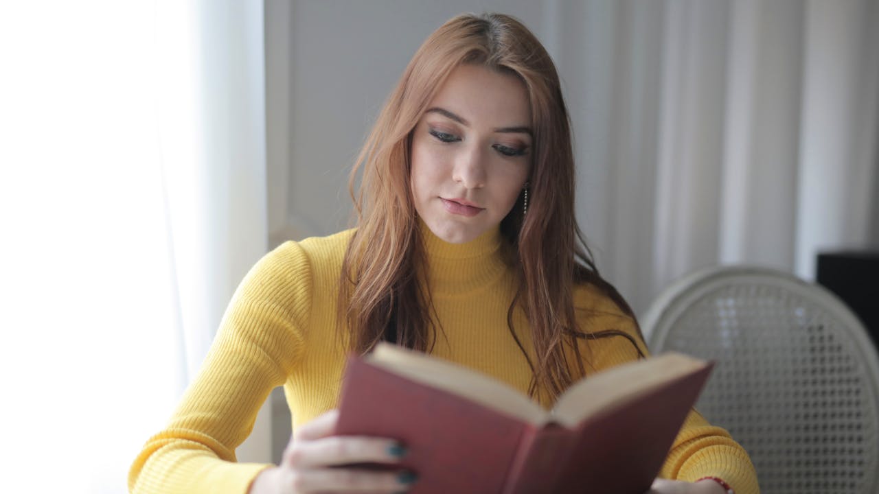 基本情報技術者試験に取り組む文系学生