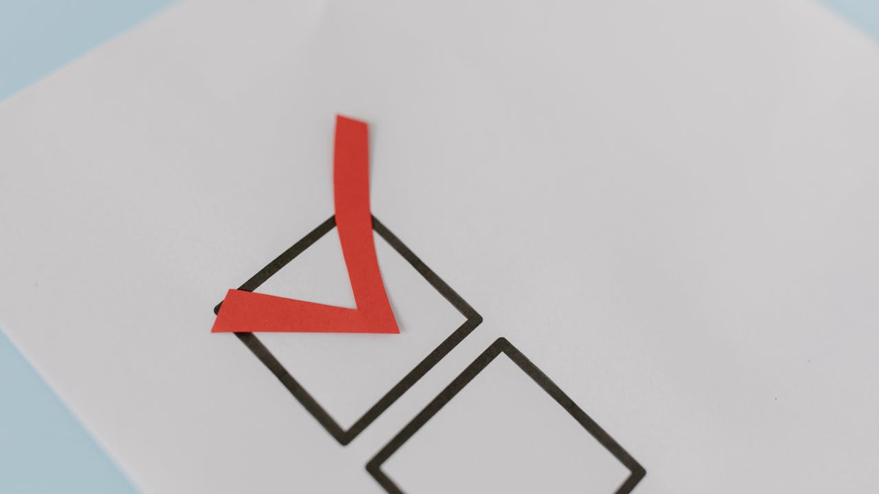 通信講座を比較・検討するイメージ画像