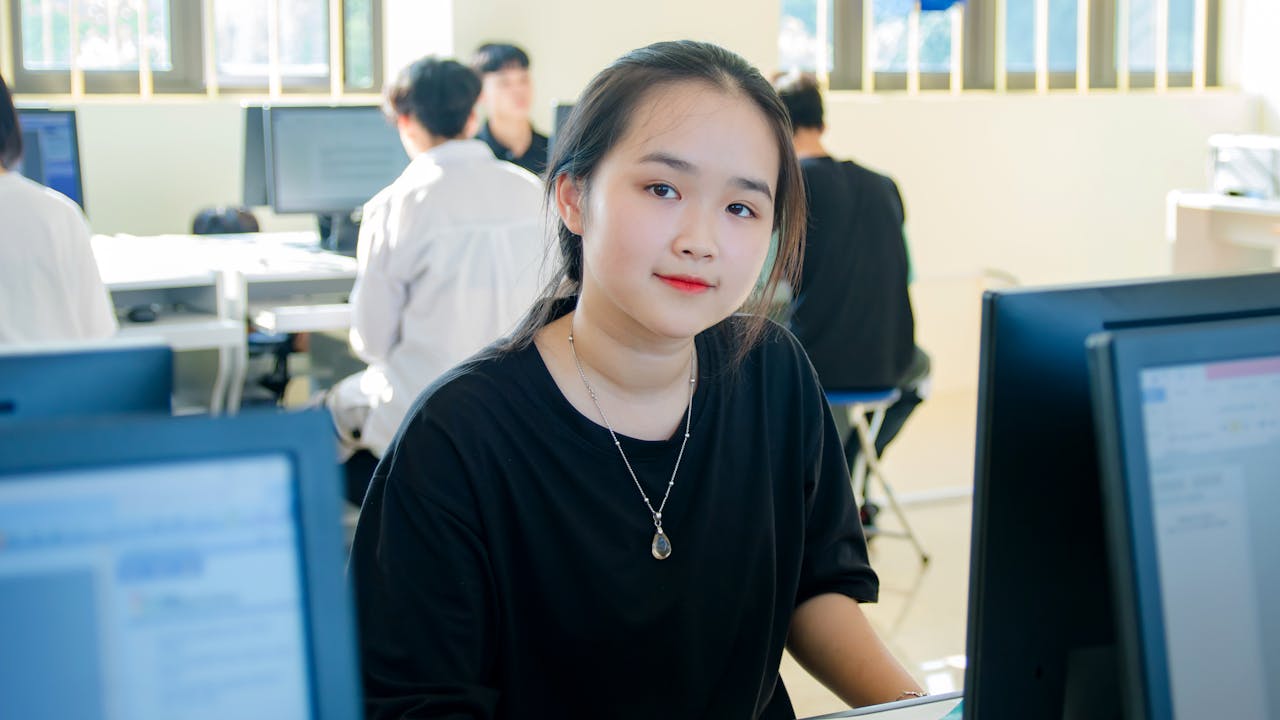 過去問道場で基本情報技術者試験の勉強をしている様子